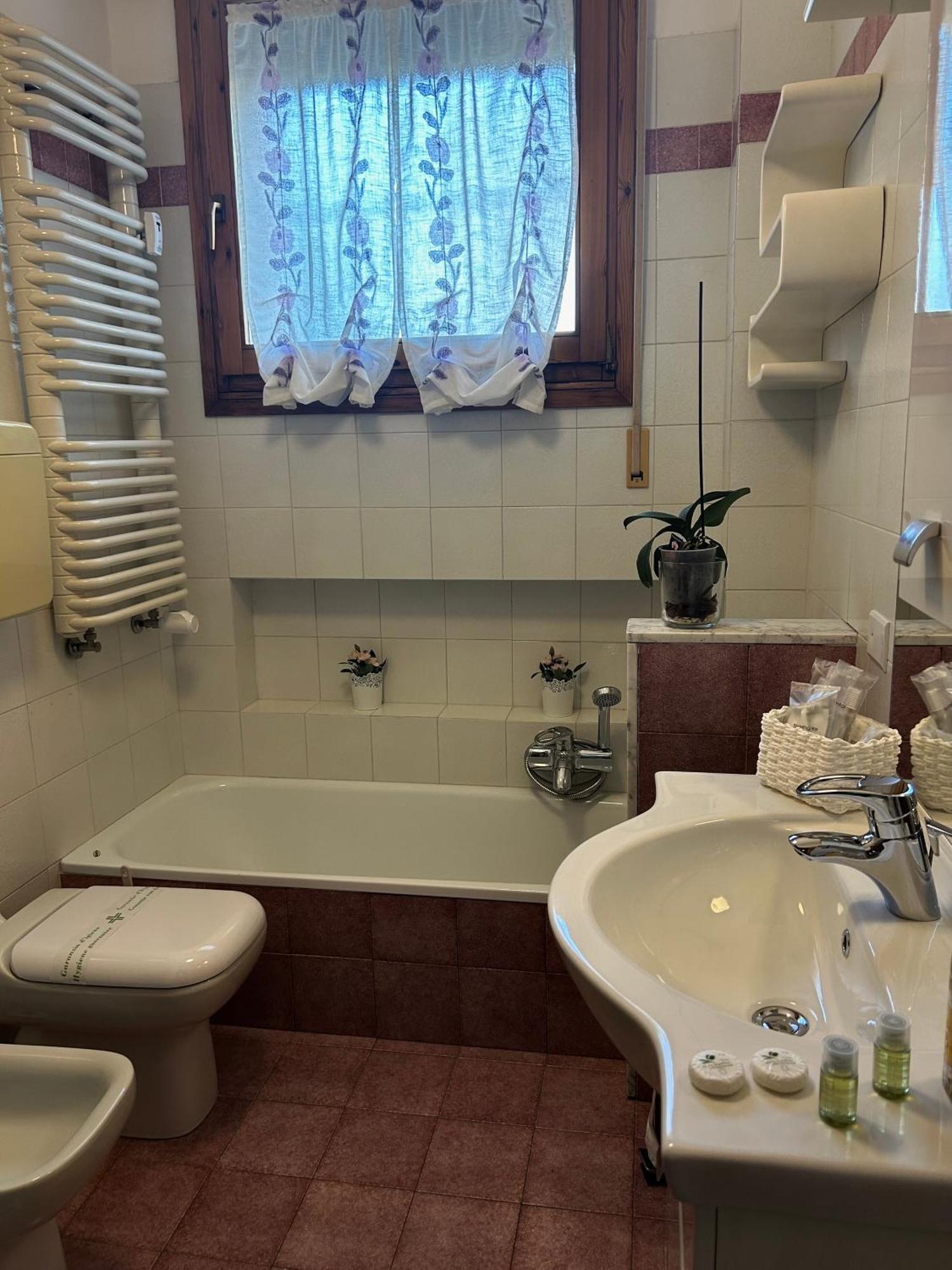 A Casa Di Giancarla Apartment โบโลญญา ภายนอก รูปภาพ